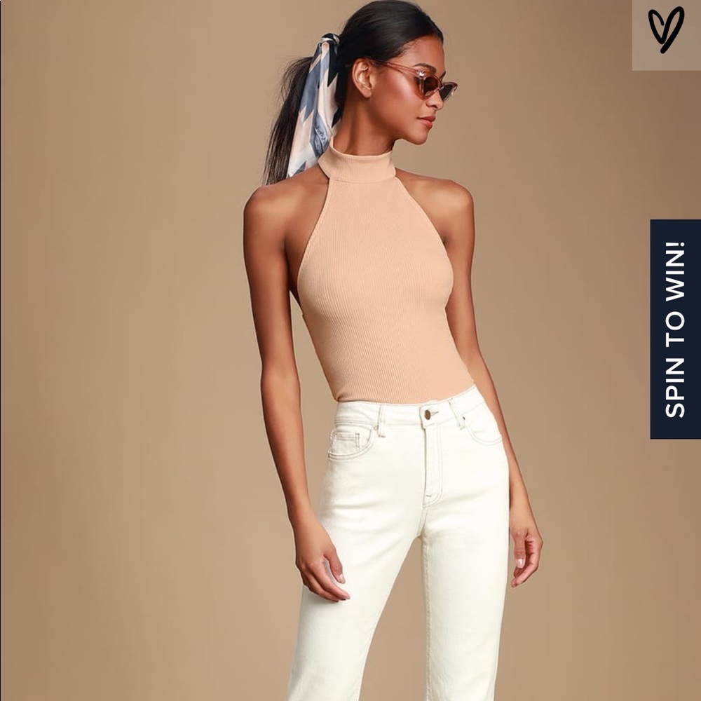 Lulu’s nude mock neck halter top